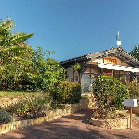 De Sireuil Κάμπινγκ *